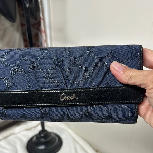 Coach Signature Ashley Navy Blue Shimmer Sparkle Snap Closure Full Size Wallet - Picture 2 of 10